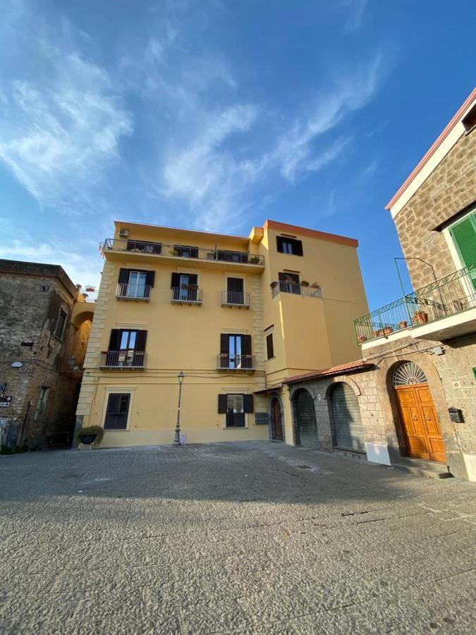 Vesuvio House Appartamento Indipendente E Centrale Sant'Agnello Exterior photo